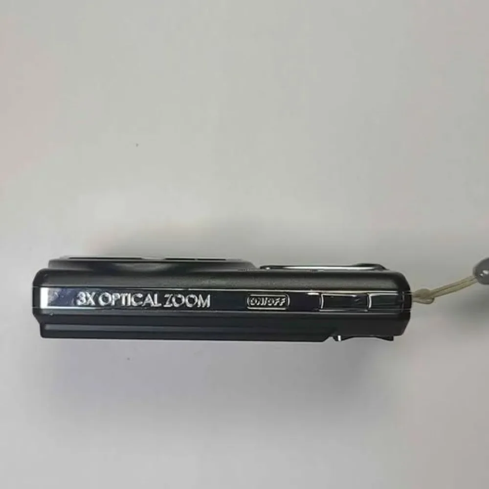 Sanyo VPC-X1200 Digital Camera